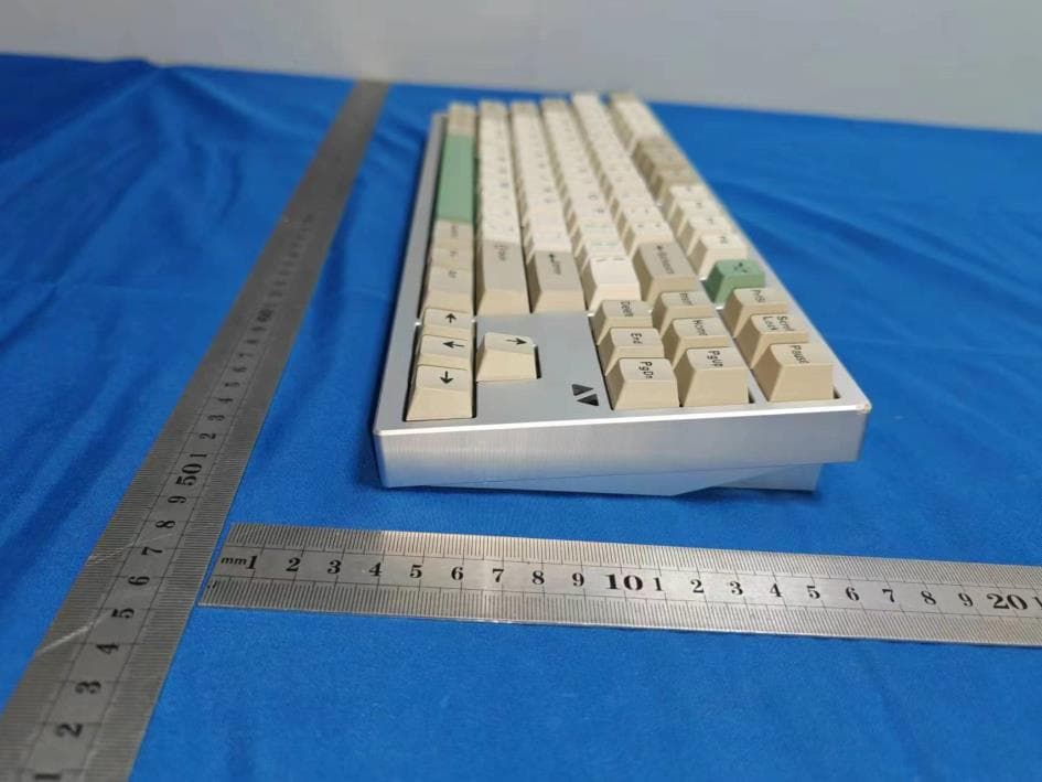 Keyboard - FCC ID 2BC9Z-LUMINKEY80 - HUIZHOU LJ TECH LTD (3)