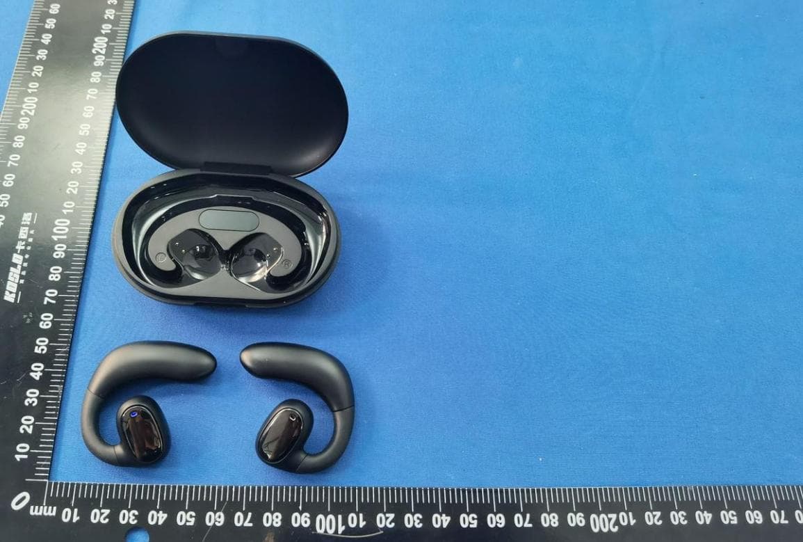 TWS Bluetooth earphone - FCC ID 2BCA7-Y12 - Shenzhen hualei lnnovation Technology Co.,Ltd (4)