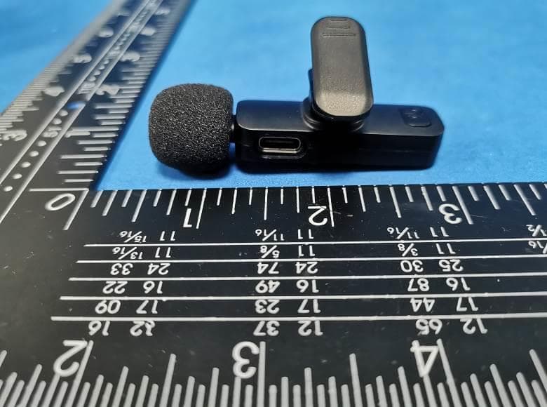 Wireless collar clip microphone - FCC ID 2BCA9-K60 - Li Wang Investment (Shenzhen) Co. , Ltd. (3)