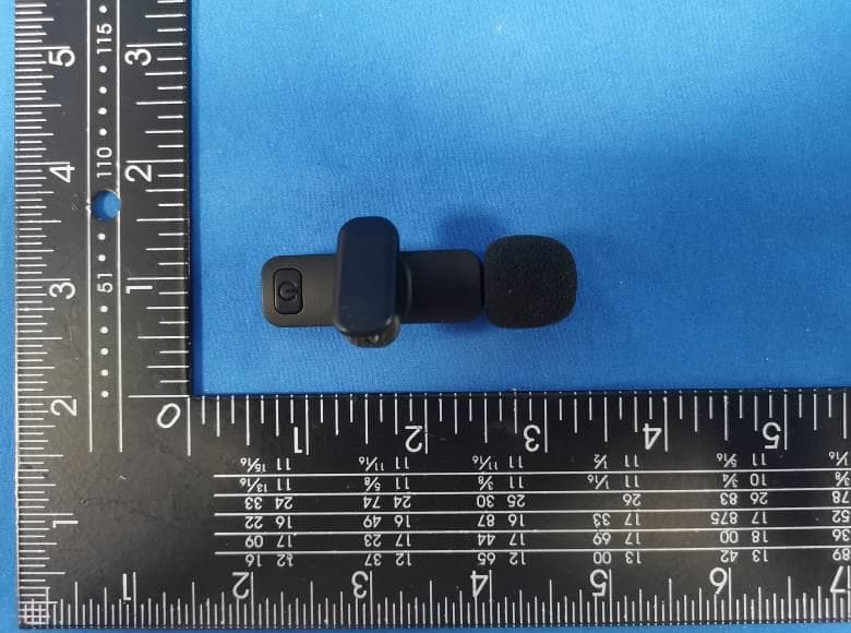 Wireless collar clip microphone - FCC ID 2BCA9-K60 - Li Wang Investment (Shenzhen) Co. , Ltd. (2)