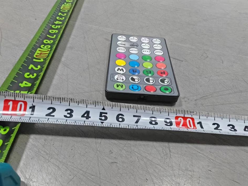 Artificial Tree - FCC ID 2BCAO-CY004 - LINHAI CHANGSHUO DECORATIVE LIGHTING CO.,LTD (4)