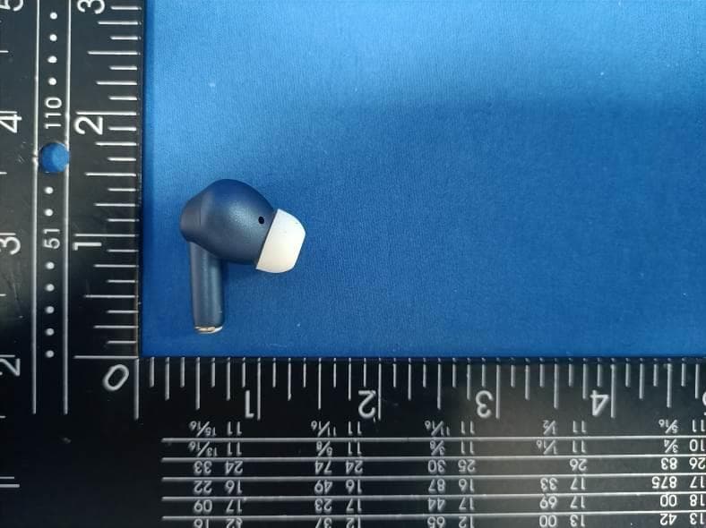 Bluetooth Headset - FCC ID 2BCAQ-P10E - Shenzhen Dehong Audio Electronic Technology Co., Ltd (3)