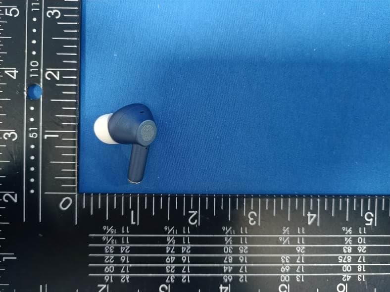 Bluetooth Headset - FCC ID 2BCAQ-P10E - Shenzhen Dehong Audio Electronic Technology Co., Ltd (2)