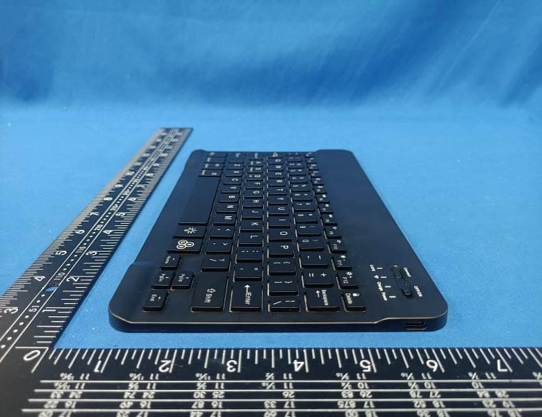 Bluetooth leather case keyboard - FCC ID 2BCB5-030 - SHENZHEN SENYUANXIANG TECHNOLOGY CO., LTD (3)
