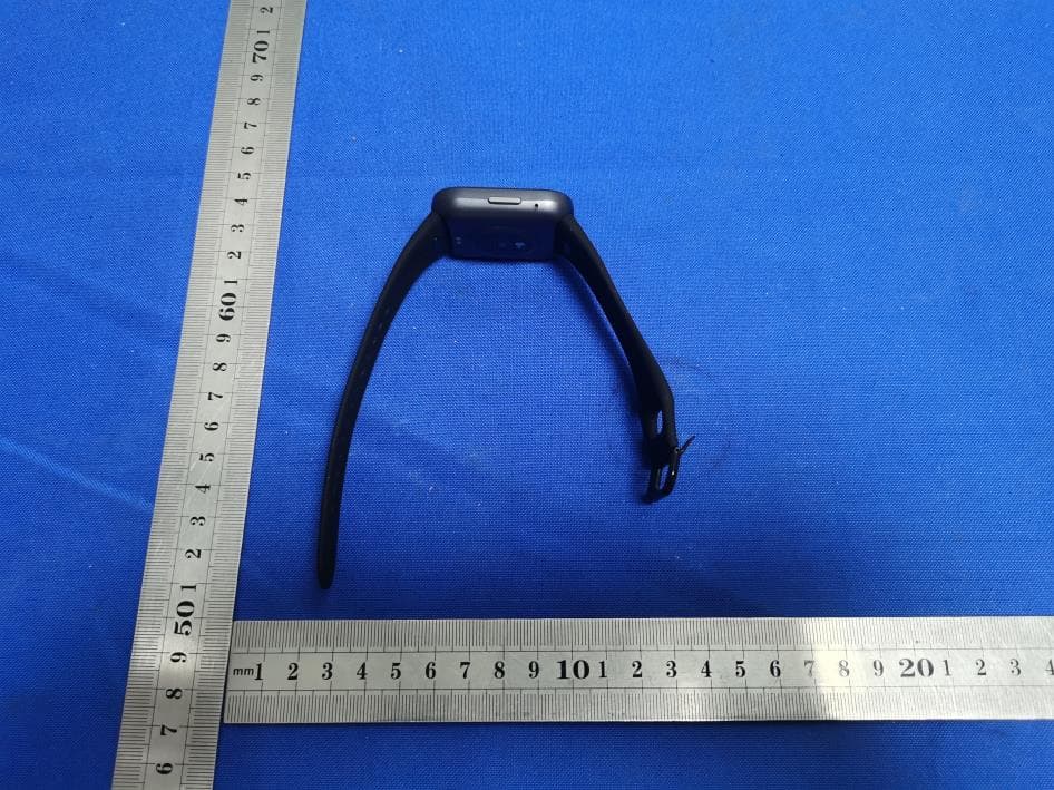 Smart watch - FCC ID 2BCCC-Y83 - SHENZHEN YIHU TECHNOLOGY CO.,LTD (2)
