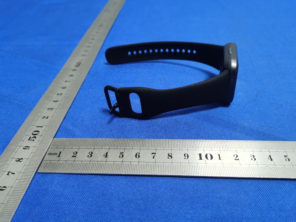 Smart watch - FCC ID 2BCCC-Y83 - SHENZHEN YIHU TECHNOLOGY CO.,LTD (4)