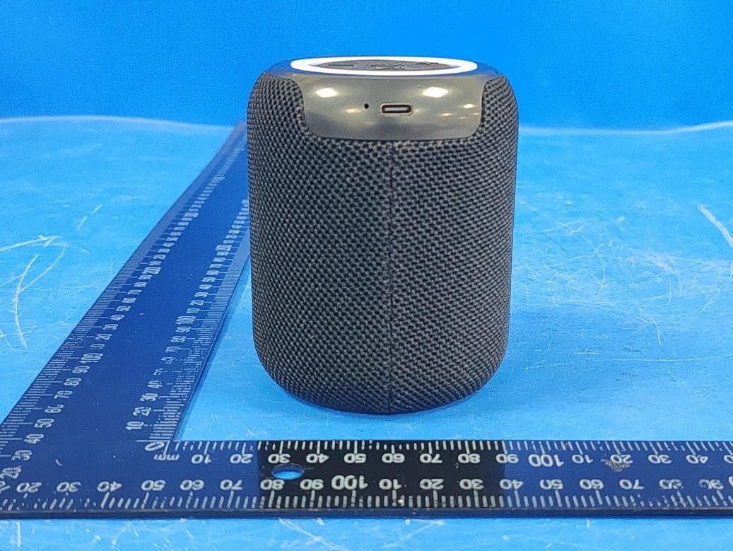 Bluetooth Speaker - FCC ID 2BCCJ-DSBT-SPK005 - Daiso Industries Co., Ltd. (2)