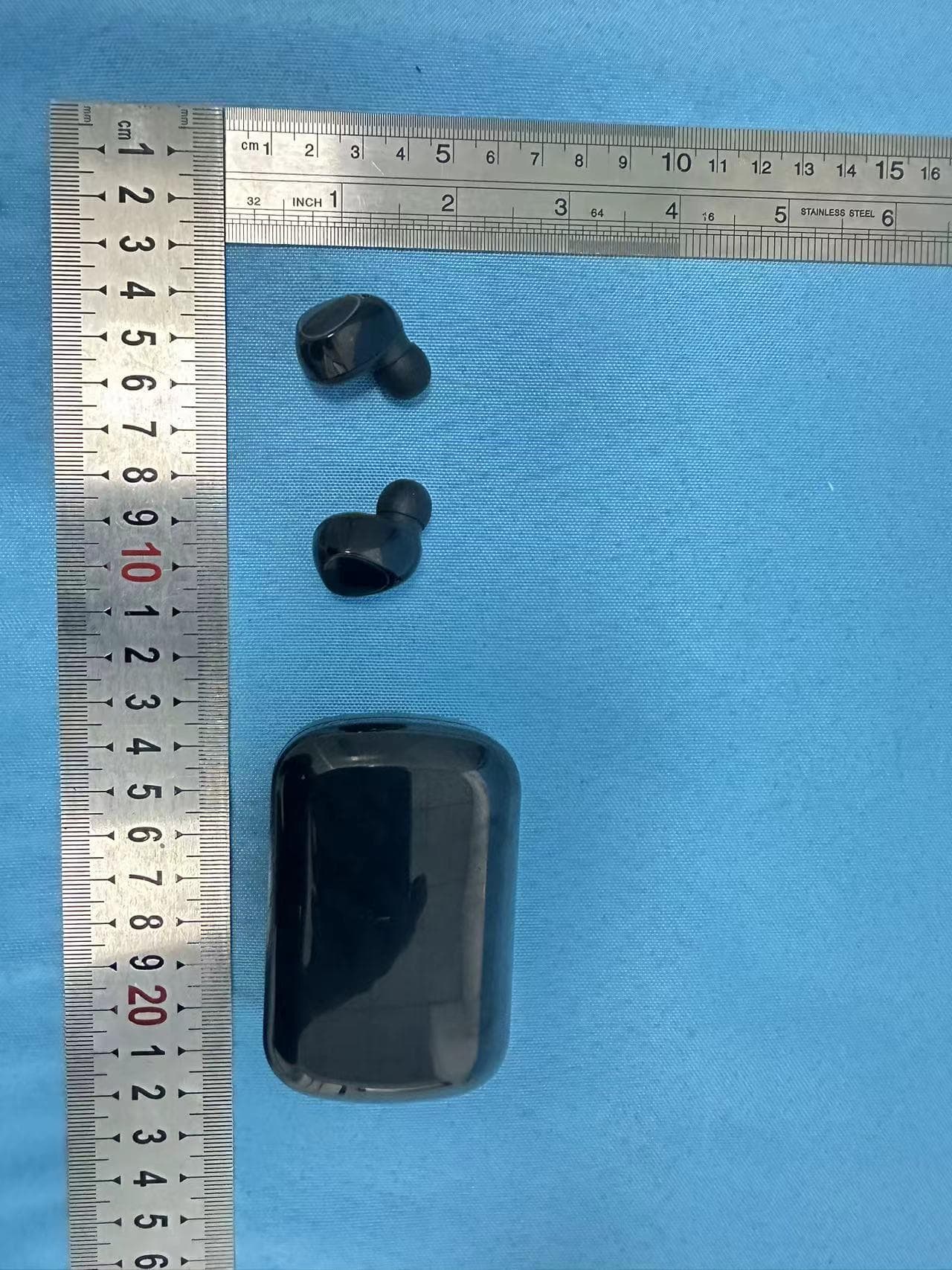 M10 BlueTooth Earbud - FCC ID 2BCCR-M10 - Shenzhen Haoyuguang Technology Co., Ltd. (3)