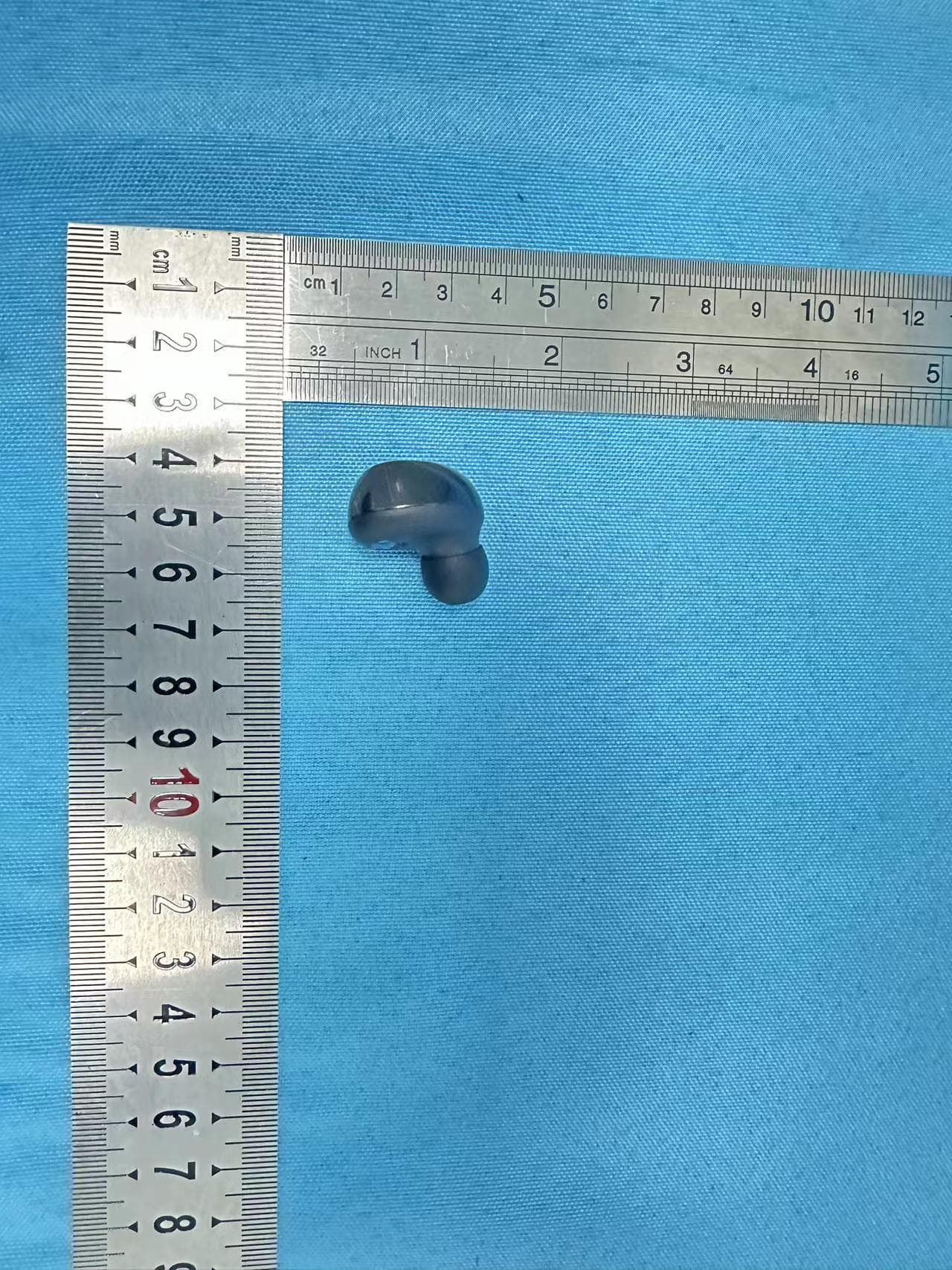 M10 BlueTooth Earbud - FCC ID 2BCCR-M10 - Shenzhen Haoyuguang Technology Co., Ltd. (2)
