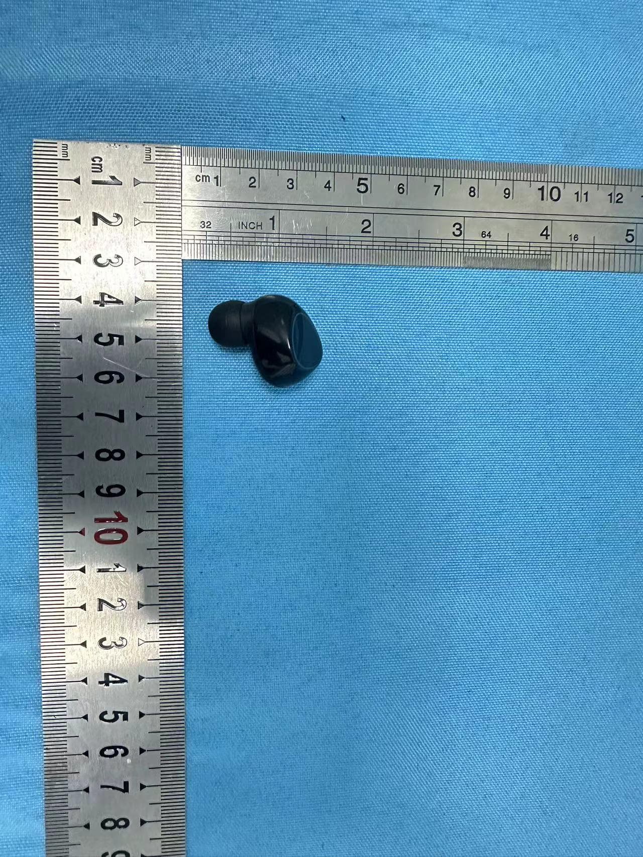 M10 BlueTooth Earbud - FCC ID 2BCCR-M10 - Shenzhen Haoyuguang Technology Co., Ltd.