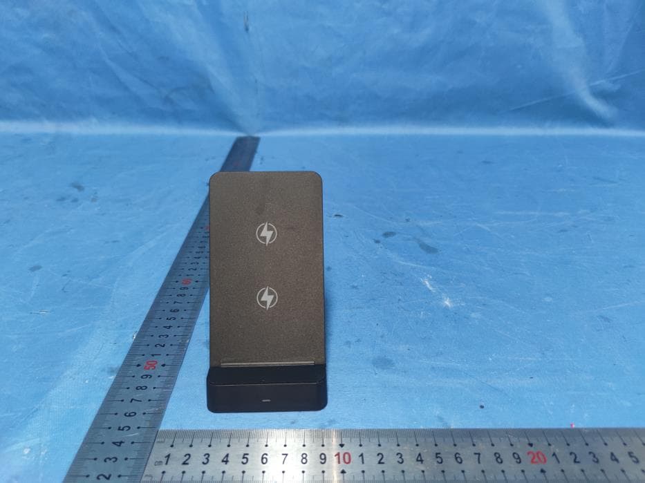 2-in-1 Wireless Charger - FCC ID 2BCFE-Z4-2 - Shenzhen Sister Digital Technology Co.,Ltd (4)