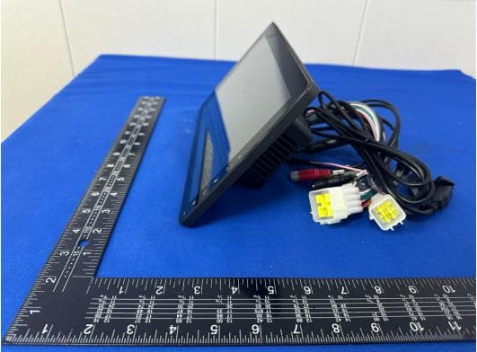 Car multimedia LCD screen - FCC ID 2BCFX-CVD1502W-SD - Shenzhen Daxun Co.,LTD (2)