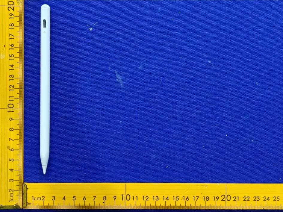 Active stylus pen - FCC ID 2BCFZ-ZD22 - Shenzhen ZUOMU Technology Co., Ltd.