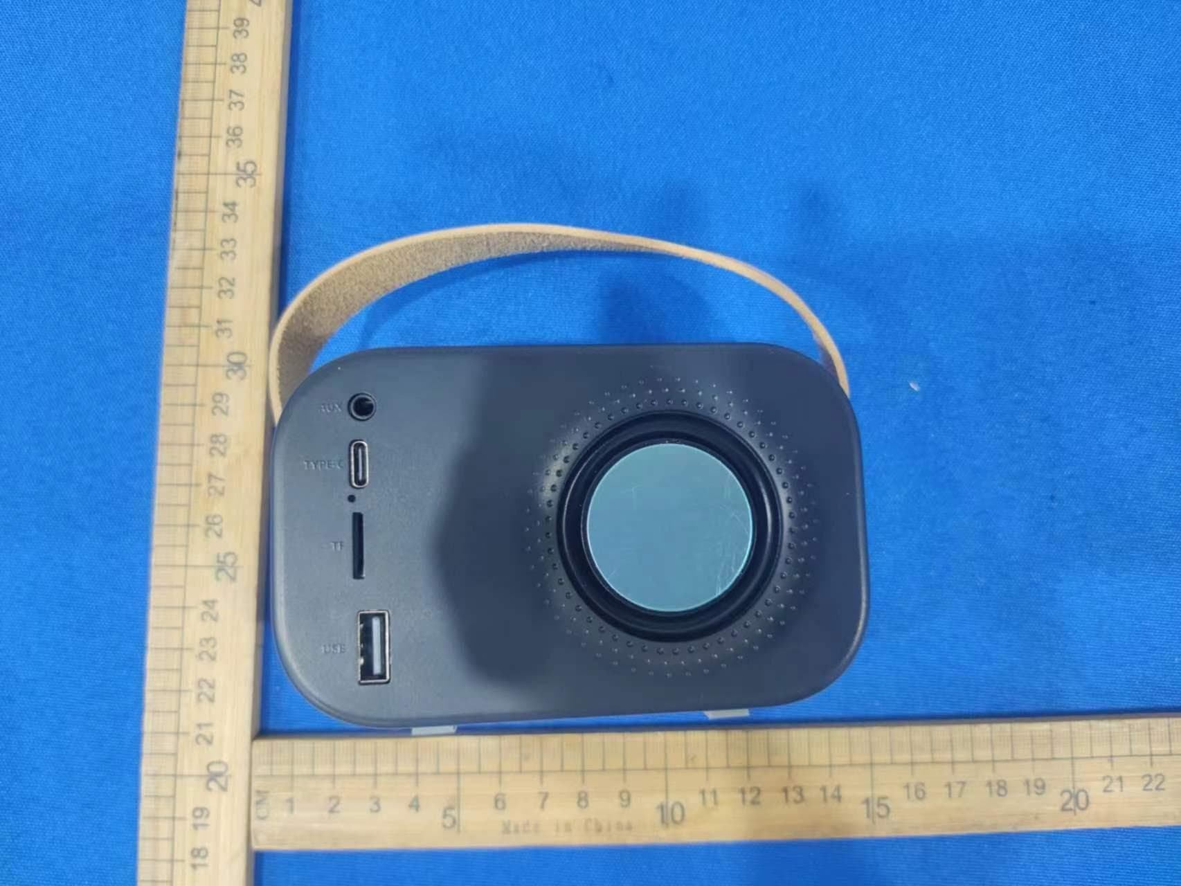 AWS Retro FM Radio & Bluetooth Speaker - FCC ID 2BCGV0005 - NINGBO CSTAR IMPRINT E-COMMERCE CO.,LTD. (3)