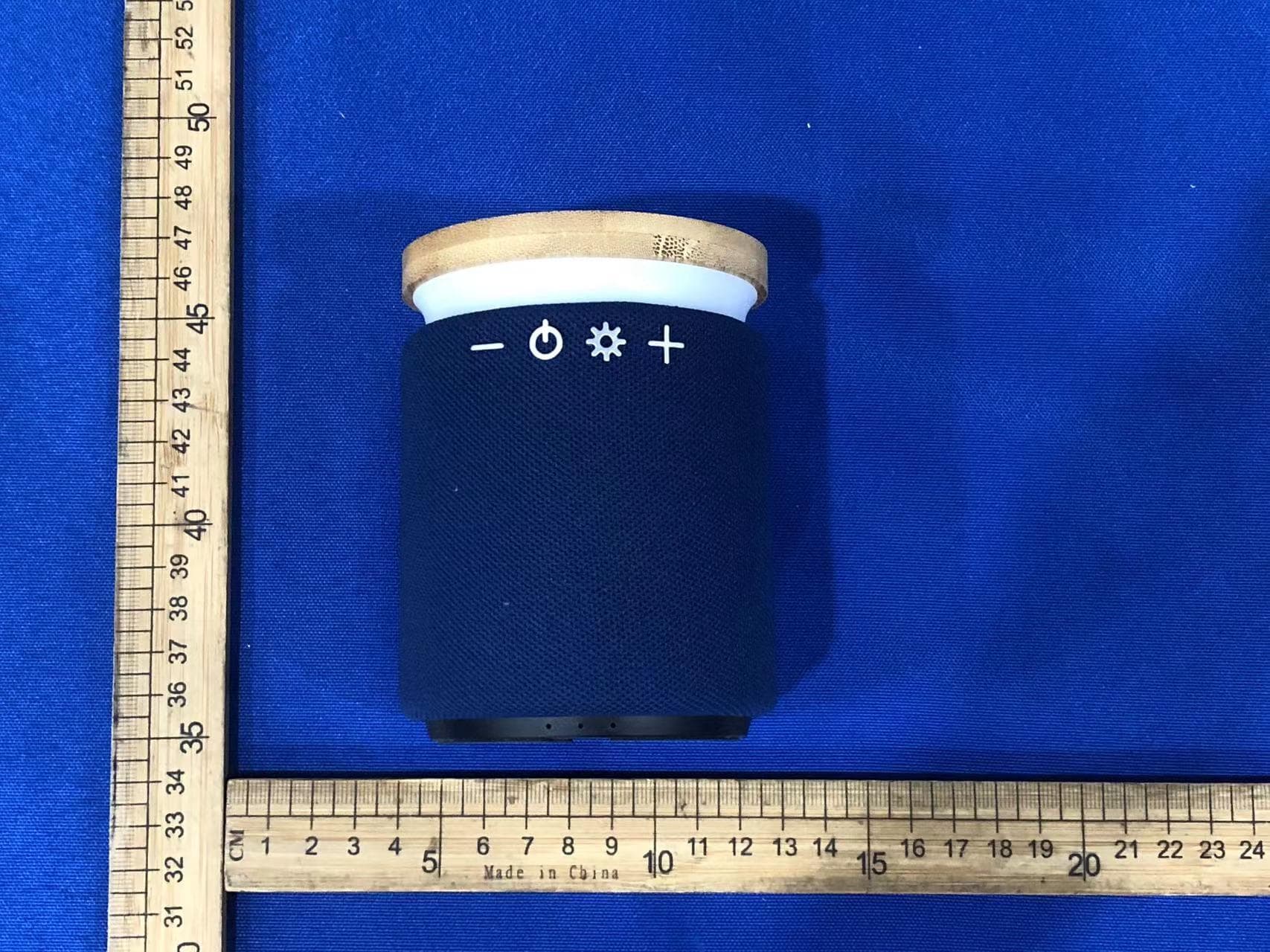 Wireless charger speaker - FCC ID 2BCGV0006 - NINGBO CSTAR IMPRINT E-COMMERCE CO.,LTD. (5)