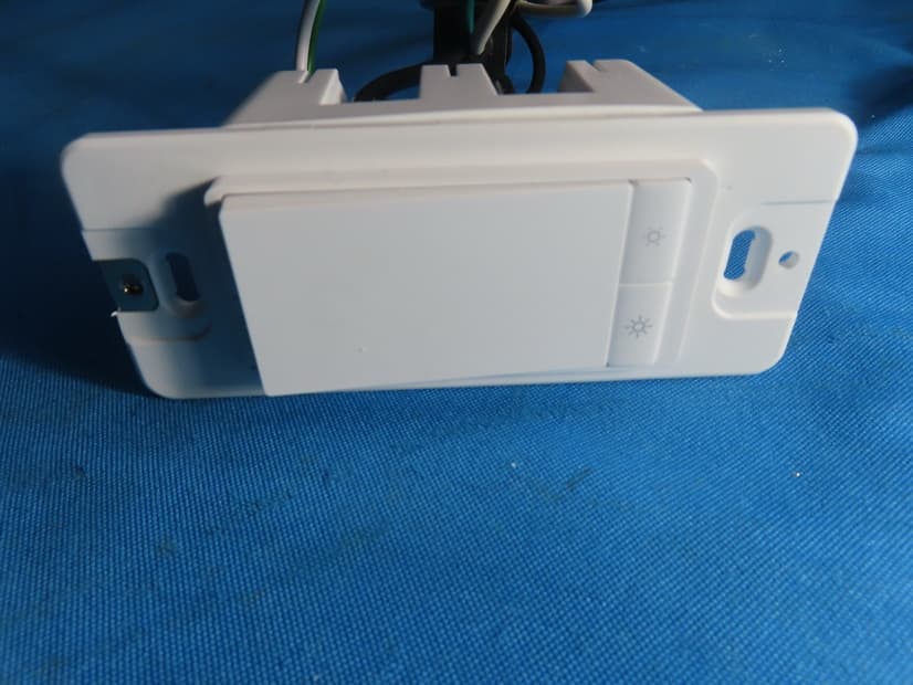 Smart Wi-Fi Light Switch, Dimmer - FCC ID 2BCGWBS2100 - TP-LINK CORPORATION PTE.LTD. (4)