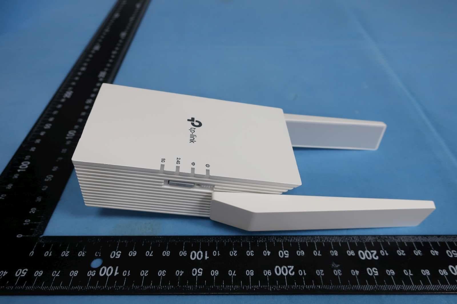 AX1800 Wi-Fi 6 Range Extender - FCC ID 2BCGWRE605XV2 - TP-LINK CORPORATION PTE.LTD. (5)