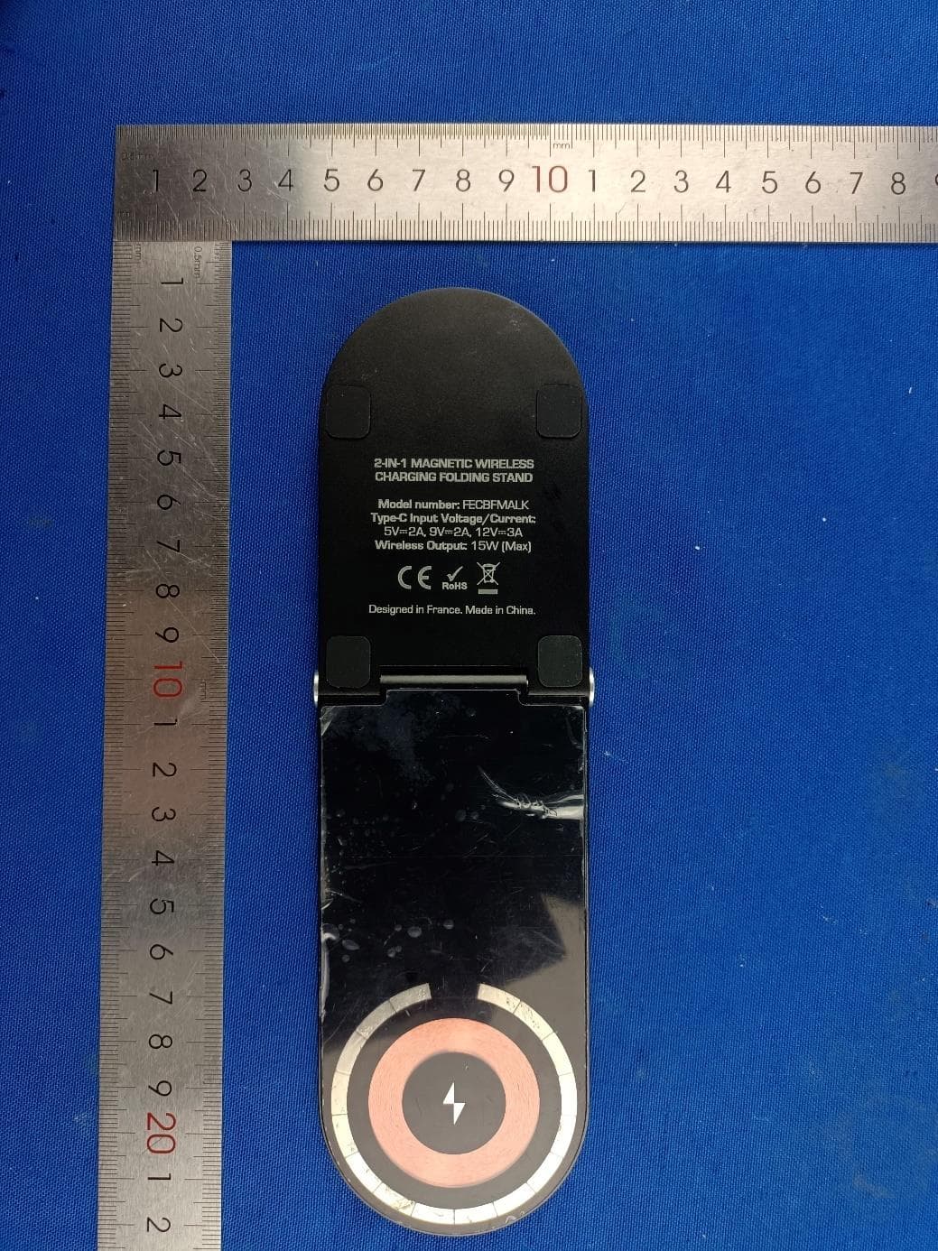 2-in-1 Magnetic Wireless Charging Folding Stand - FCC ID 2BCH9-W501 - Shenzhen Keshunda Technology Co., LTD (2)