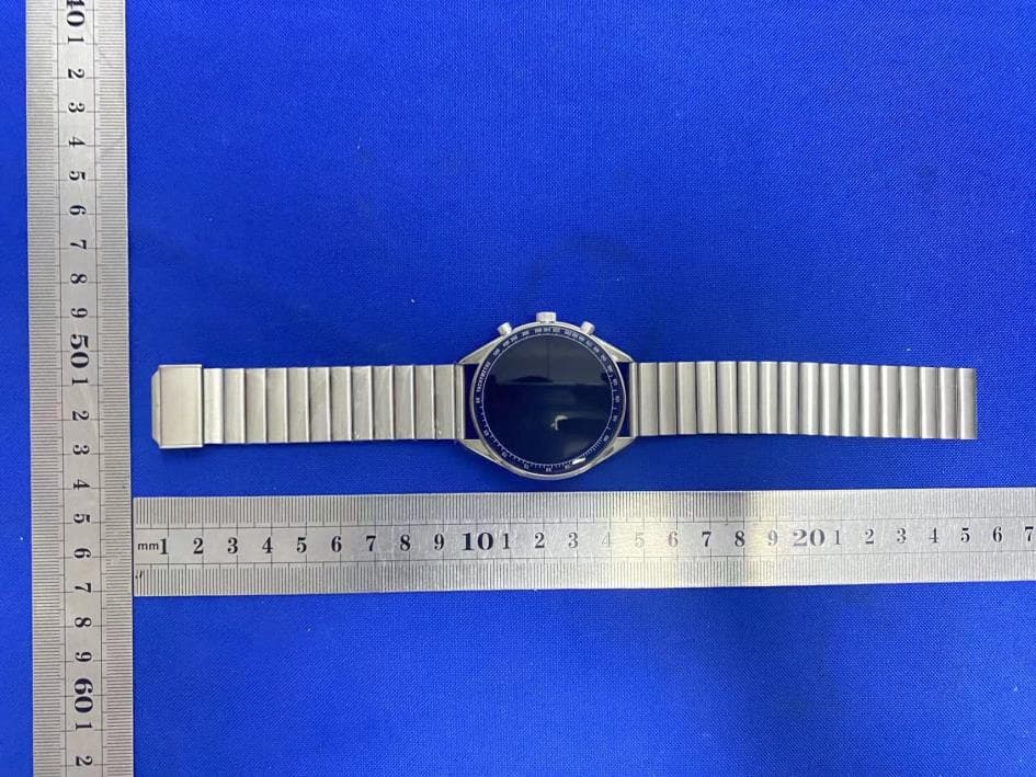 smart watch - FCC ID 2BCIE-HX05 - Shenzhen Fire Core lntelligent Equipment Co.,Ltd. (2)