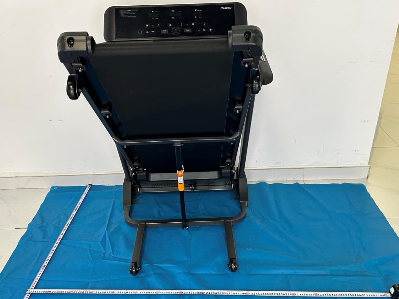 Treadmill - FCC ID 2BCJ8-PT50 - Ningbo Shuntai Health Technology Co., Ltd. (4)