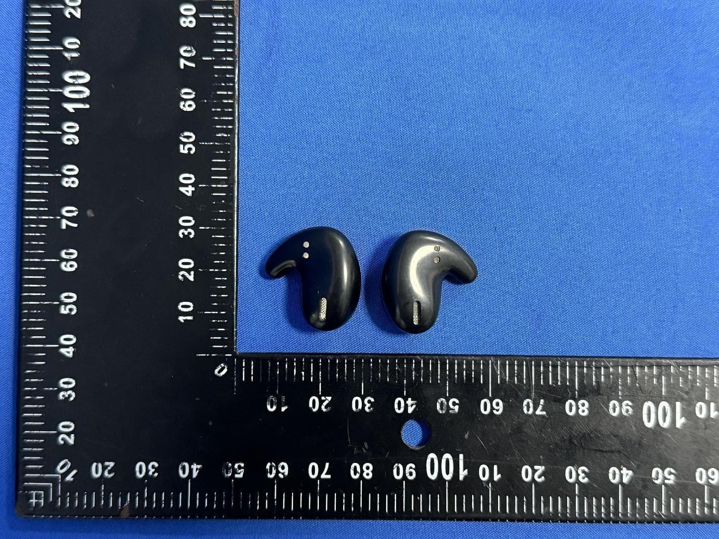 Wireless Headphones - FCC ID 2BCJE-MD - Shenzhen Xinke Meida Communication Co., Ltd. (2)