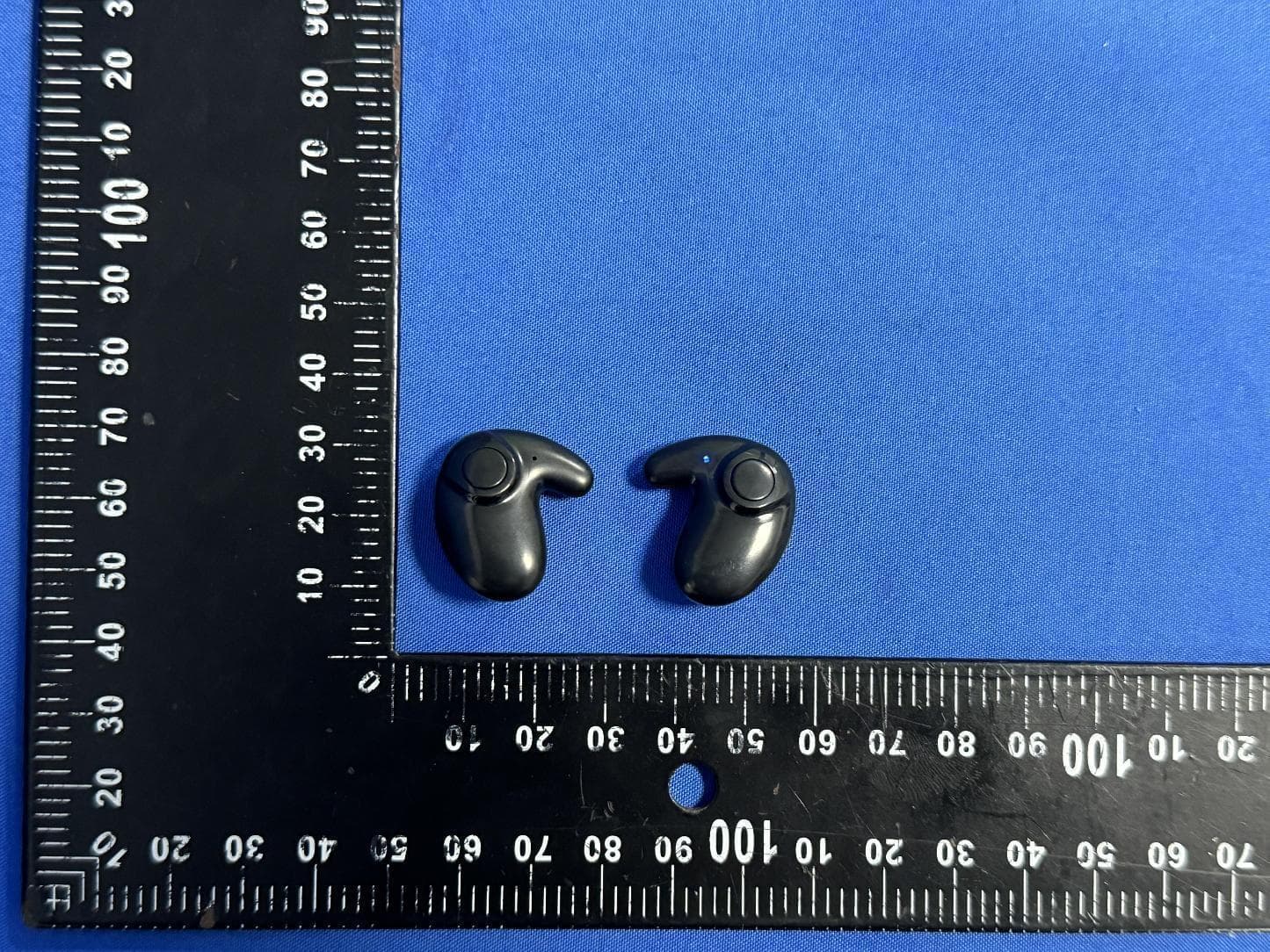 Wireless Headphones - FCC ID 2BCJE-MD - Shenzhen Xinke Meida Communication Co., Ltd. (1)