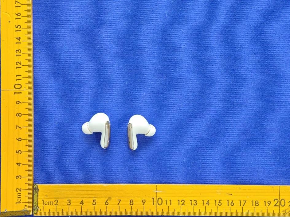 wireless earphones - FCC ID 2BCJE-S109 - Shenzhen Xinke Meida Communication Co., Ltd. (2)