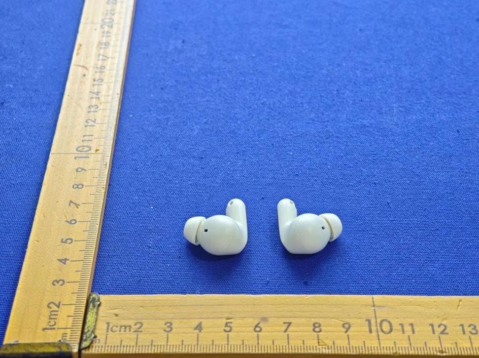 wireless earphones - FCC ID 2BCJE-S109 - Shenzhen Xinke Meida Communication Co., Ltd. (4)