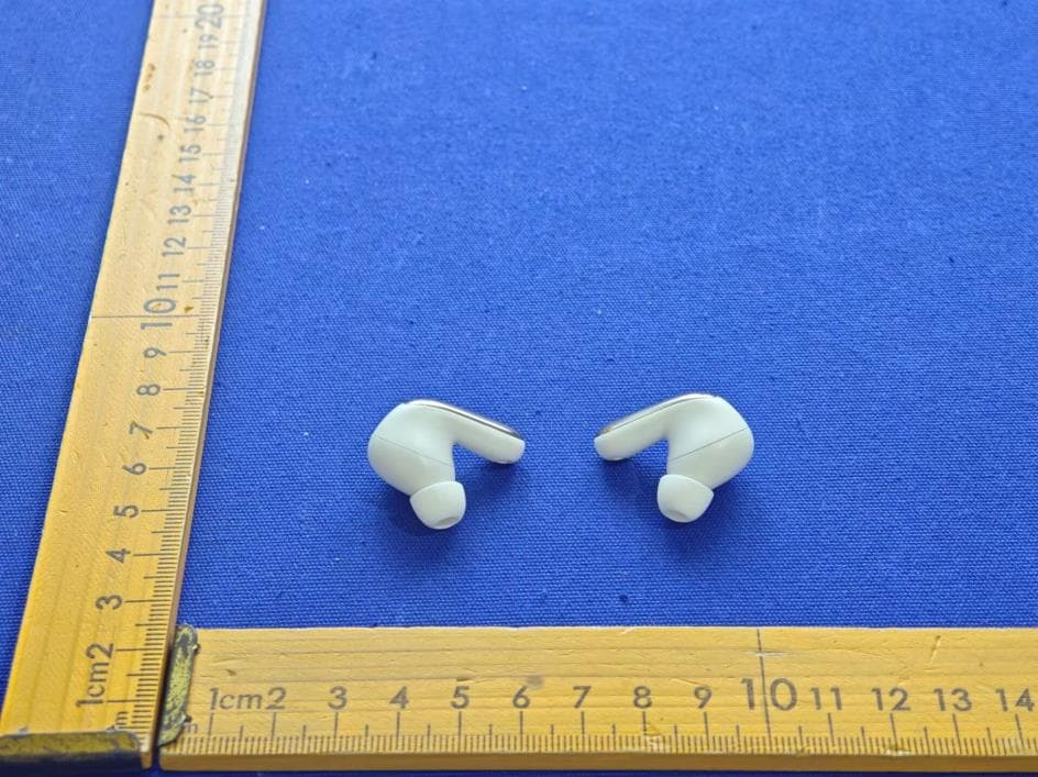 wireless earphones - FCC ID 2BCJE-S109 - Shenzhen Xinke Meida Communication Co., Ltd. (3)