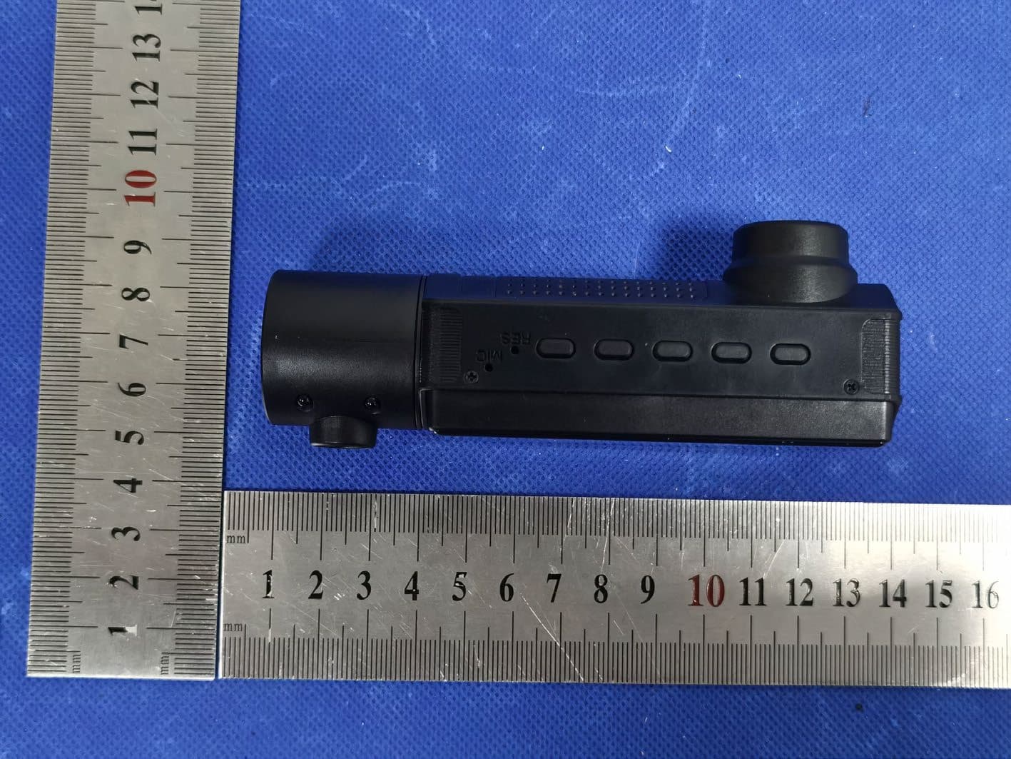 CAR DVR DASH CAM - FCC ID 2BCK8-D310 - Shenzhen Hongkang Shengda Technology Co., LTD (4)