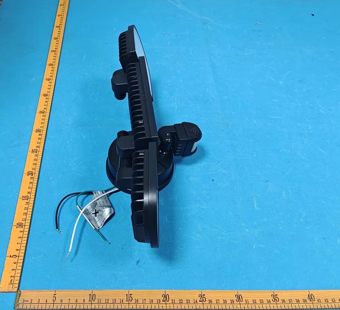 LED WALL LAMP - FCC ID 2BCKN-3-LBW65Q - Dong Guan Shi You Liang Dian Zi You Xian Gong Si (3)