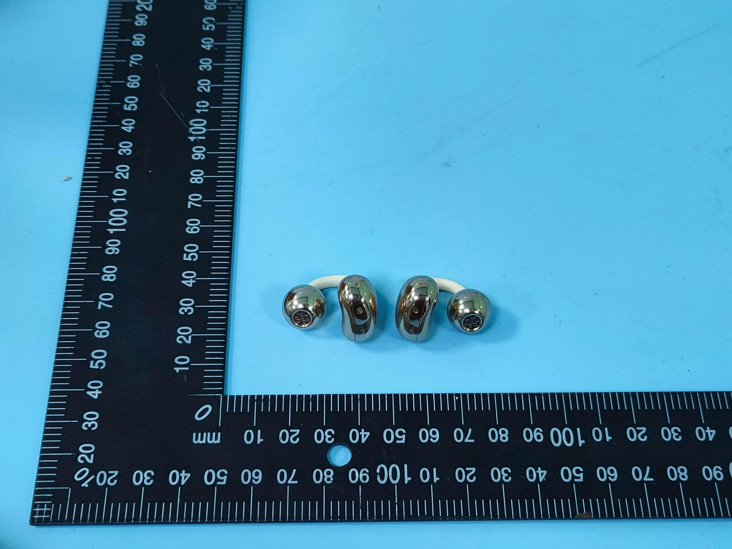 Bluetooth earphones - FCC ID 2BCM7-Q71 - Shenzhen Chaoyin Electronics Co., Ltd (2)