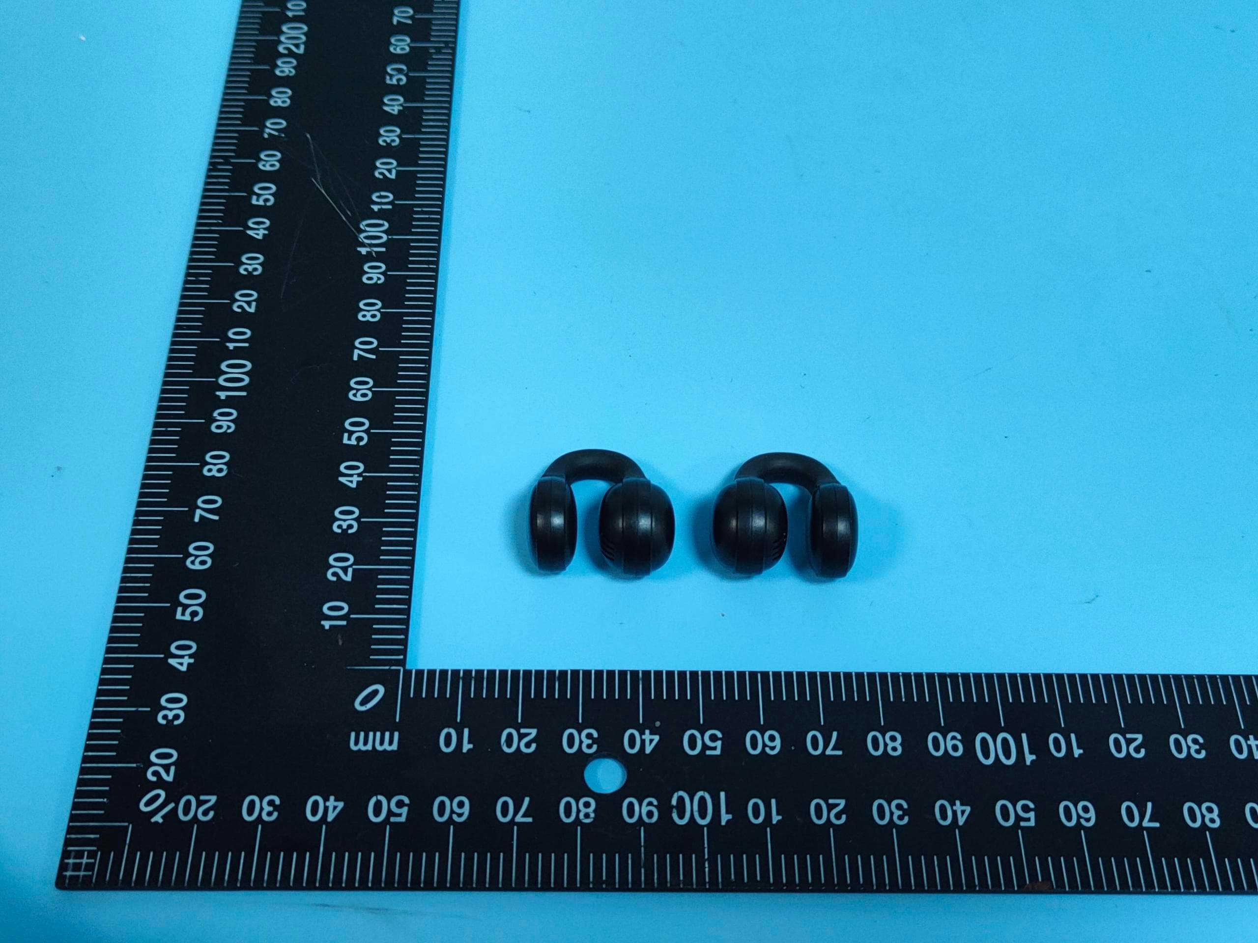 Bluetooth earphones - FCC ID 2BCM7X58 - Shenzhen Chaoyin Electronics Co., Ltd (5)