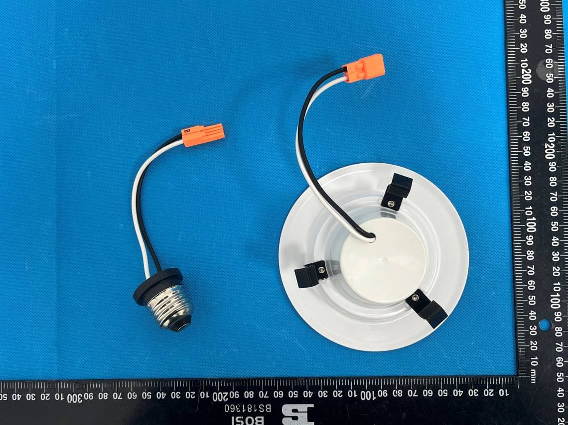 Smart Retrofit - FCC ID 2BCMV-R4WF - Dot Lighting (canada) Inc. (2)