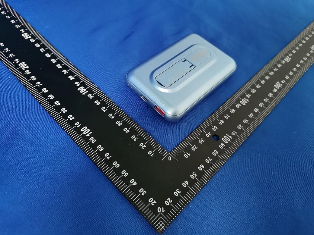 Magnetic Wireless Power Bank - FCC ID 2BCMXMB1-10000S - Shenzhen Yinuo Jiangxing Technology Co.,Ltd