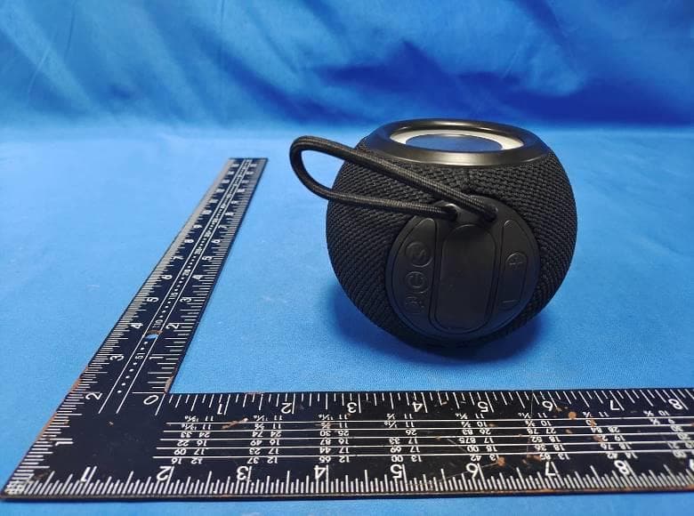 Bluetooth Speaker - FCC ID 2BCPD-KP-564 - YIWU SHENG SHUAI ELECTRICS SCIENCE AND TECHNOLOGY CO., LTD. (2)