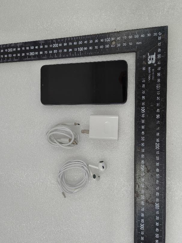 Smart Phone - FCC ID 2BCPKENGYPRO24 - Corporacion Favorita C.A. (2)