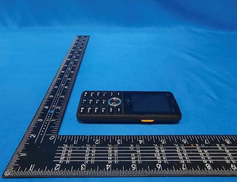 Mobile Phone - FCC ID 2BCQ3FLY100 - A3 MOBILE SAS (2)