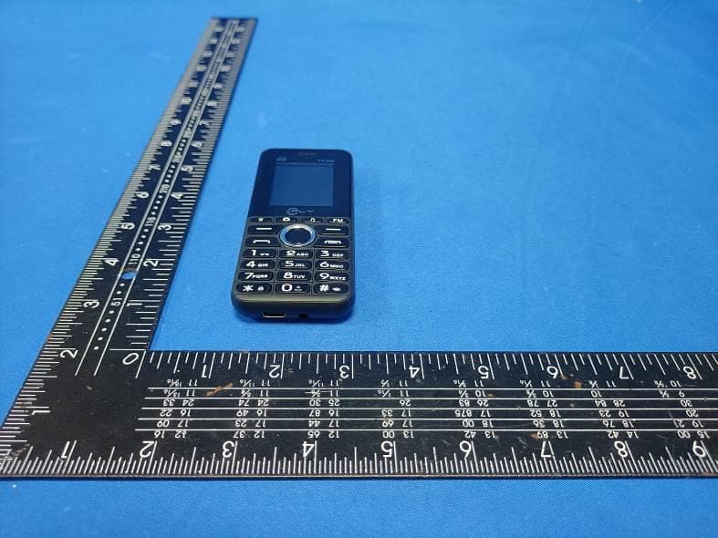 Mobile Phone - FCC ID 2BCQ3FLY200 - A3 MOBILE SAS (3)