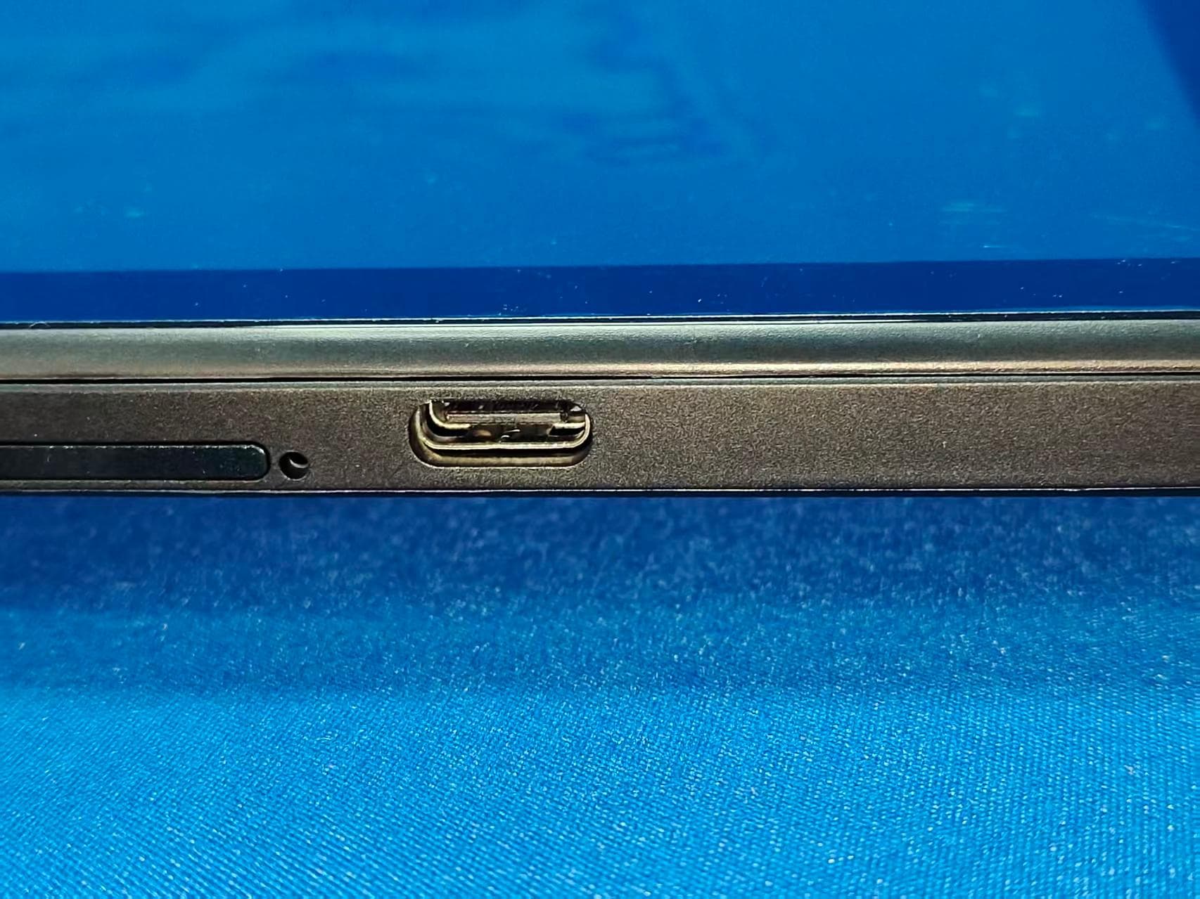 Tablet PC - FCC ID 2BCQA-G17 - Clover Industrial Co.,Ltd