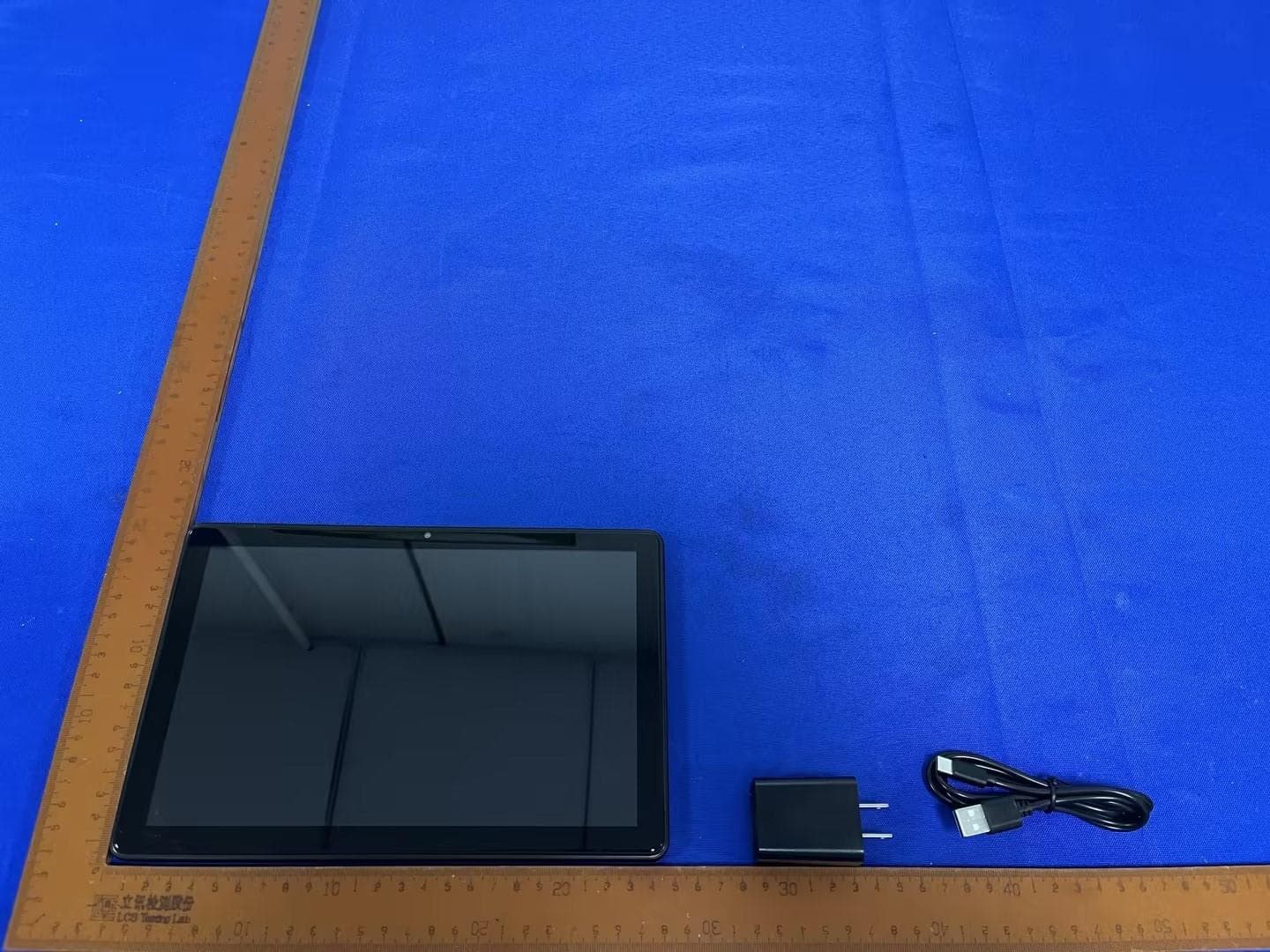 tablet pc - FCC ID 2BCQA-TAB10P - Clover Industrial Co.,Ltd (3)