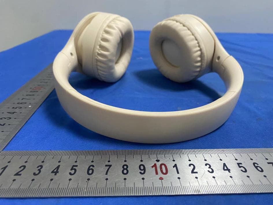 Headset wireless bluetooth headset - FCC ID 2BCQN-H005 - Shantou AIRUIKA Electronics Co., LTD (3)