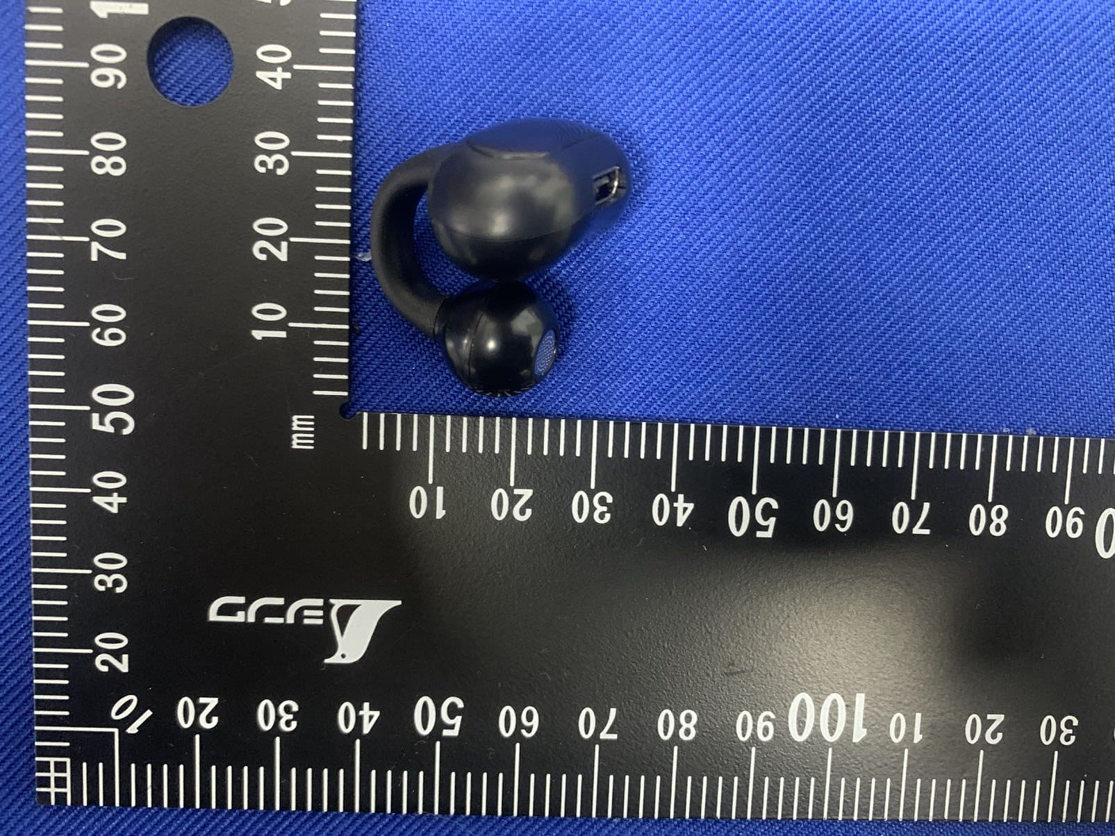 Bluetooth Headset - FCC ID 2BCQN-SMS-T27 - Shantou AIRUIKA Electronics Co., LTD (5)