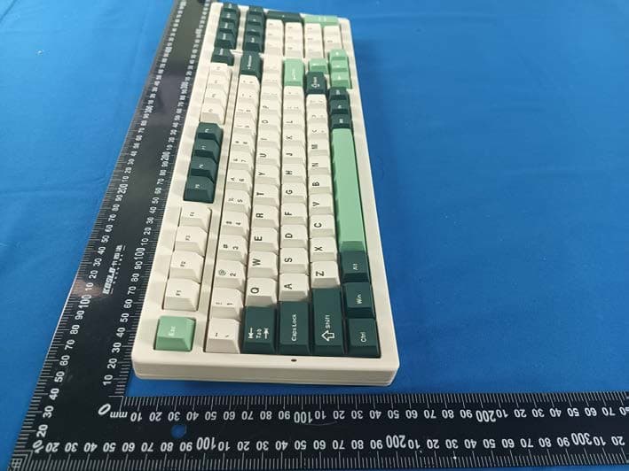 VGN S99 Mechanical Keyboard - FCC ID 2BCR5-S99 - Fuzhou Geek Cross-Border E-commerce Co., Ltd.