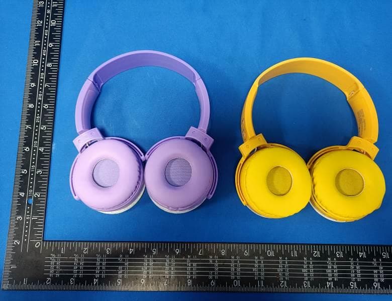 CARE BEARS SHARE BEAR PLUSH WIRELESS HEADPHONES - FCC ID 2BCRB-CBHPSB130 - SHENZHEN MAIXINDA INTELLIGENCE CO., LTD