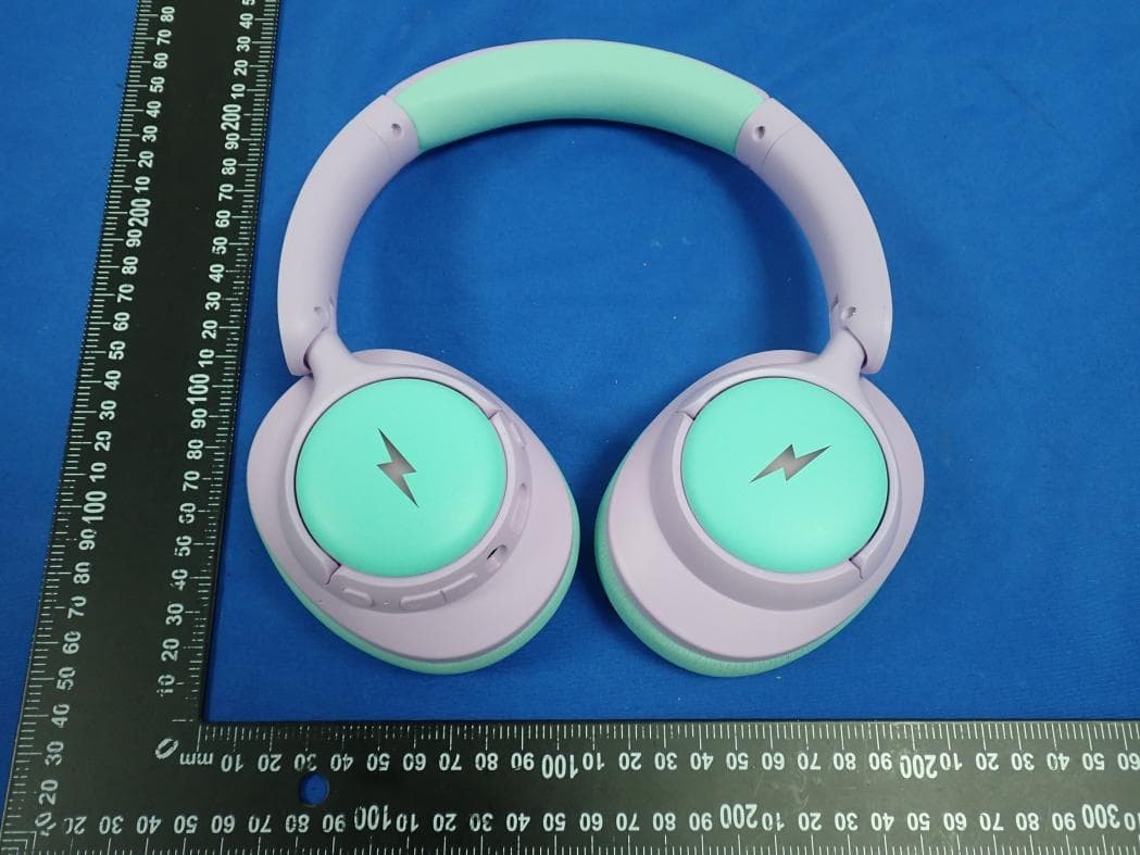 Wireless Headphone - FCC ID 2BCRG-AC142 - Shenzhen Dongshiduohe Technology Co.,Ltd (5)