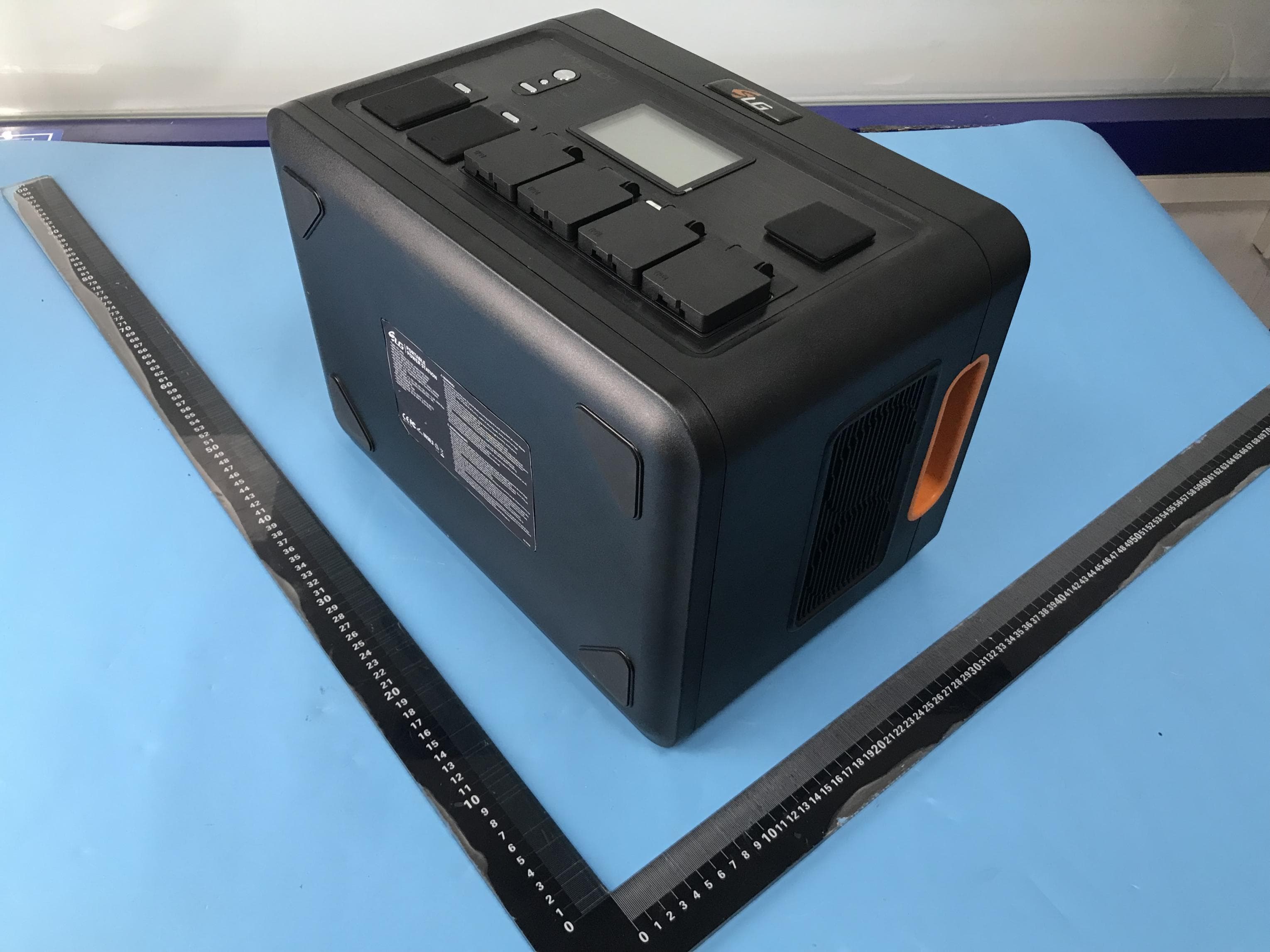 PORTABLE POWER STATION - FCC ID 2BCSHYN2400MV1000 - FUJIAN YANAN POWER CO.,LTD. (2)