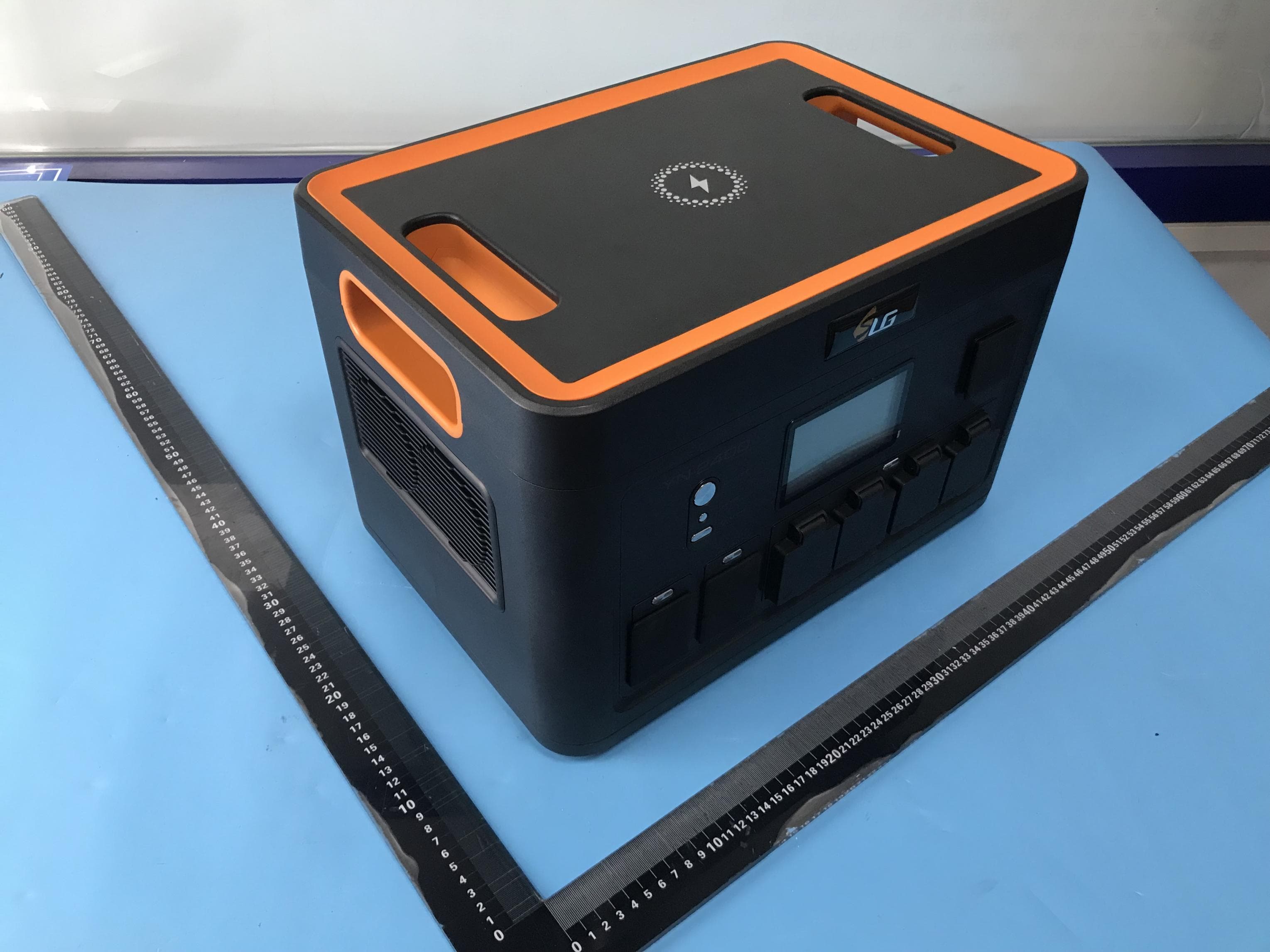 PORTABLE POWER STATION - FCC ID 2BCSHYN2400MV1000 - FUJIAN YANAN POWER CO.,LTD. (3)