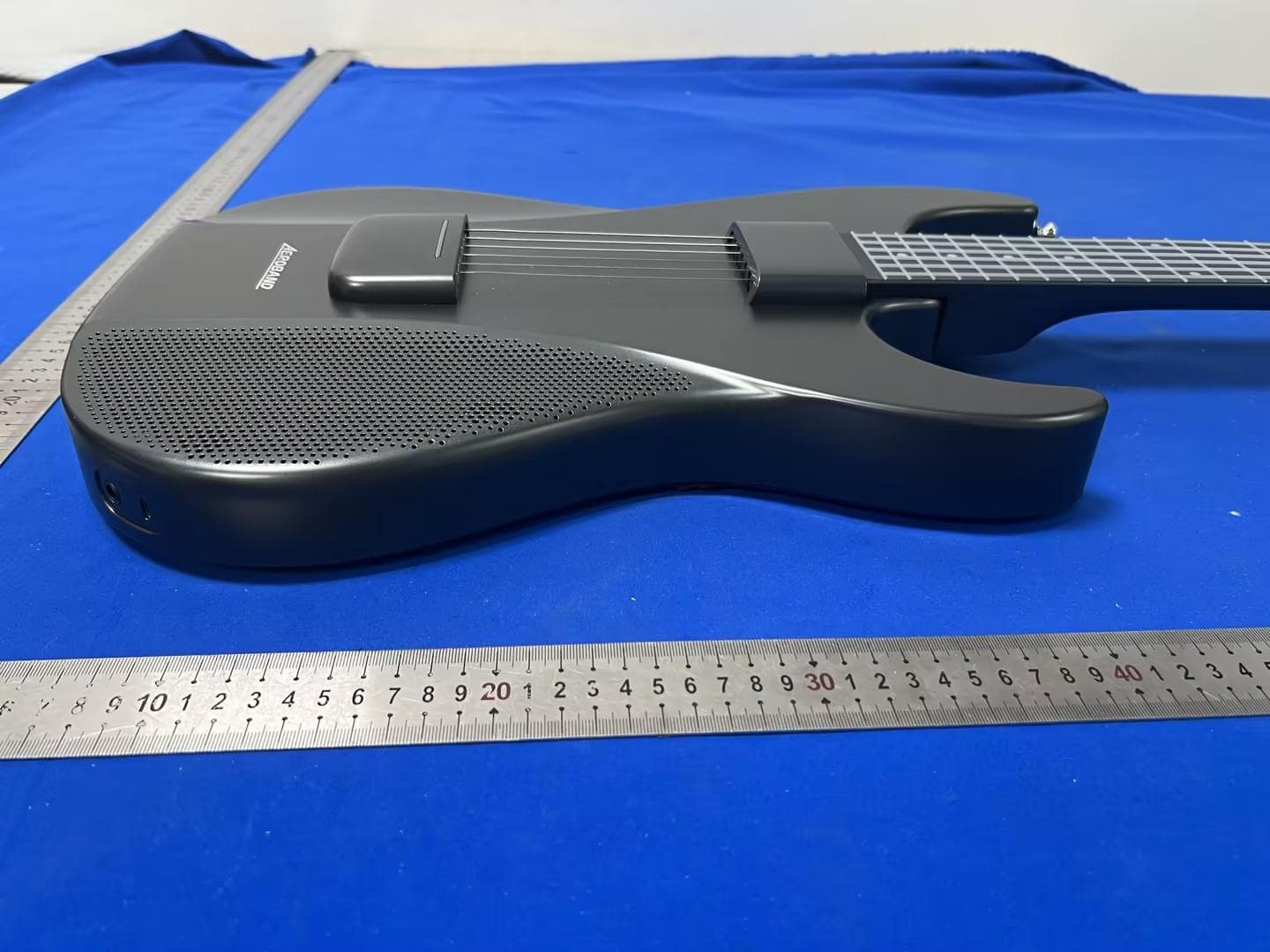 AeroBand Guitar - FCC ID 2BCSTAG01 - Shenzhen Dale Sensor Tech Co Ltd