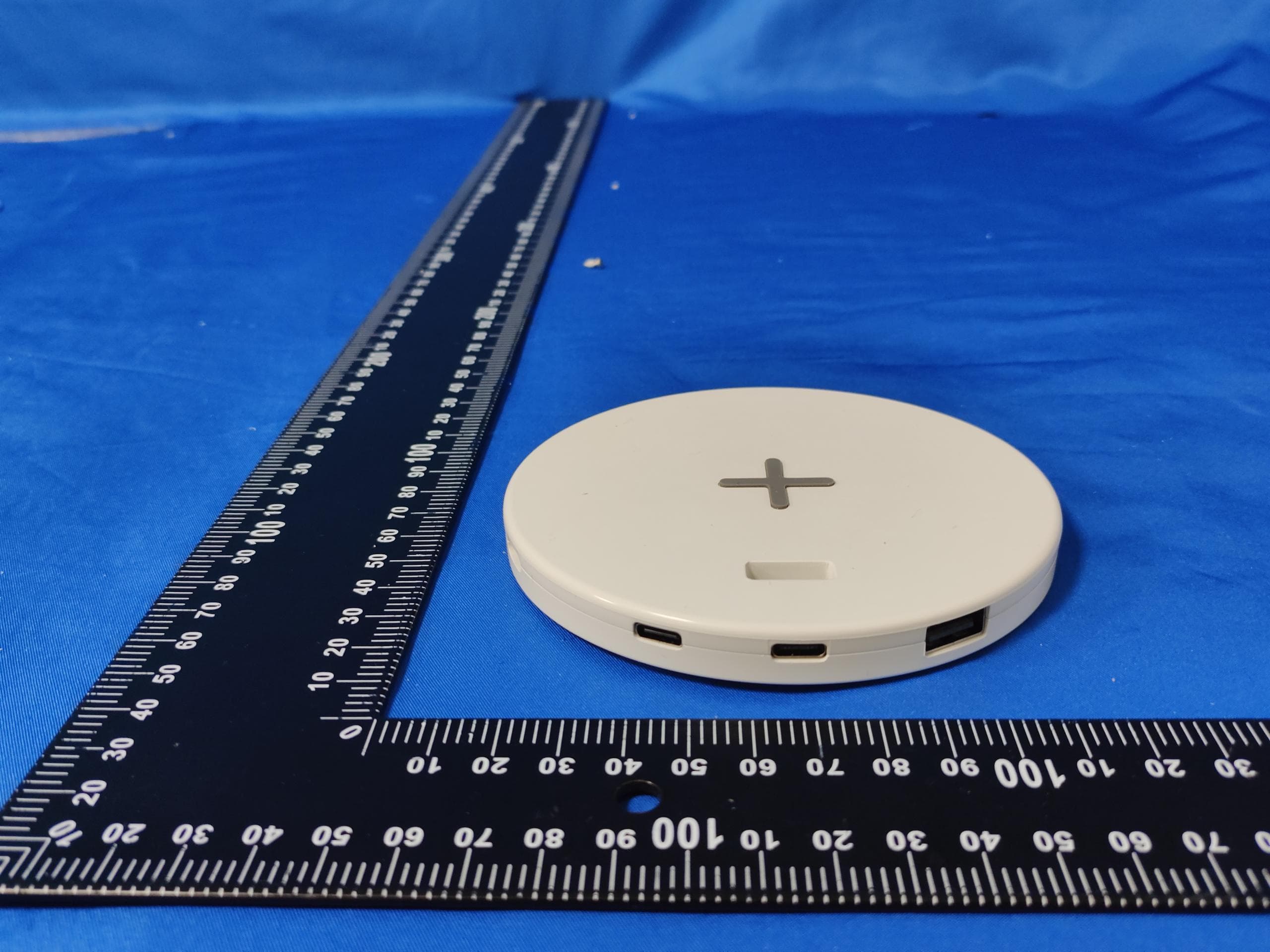 Wireless Charging Night Light Alarm Clock - FCC ID 2BCU9-TS3001 - Dongguan Taishen Electronics Co., Ltd. (2)